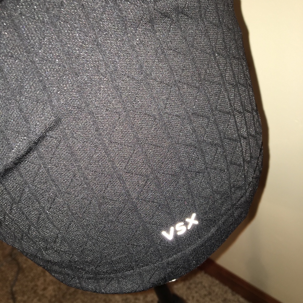 Victoria's Secret Sport Tank Top - NEW - Picture 2 of 4